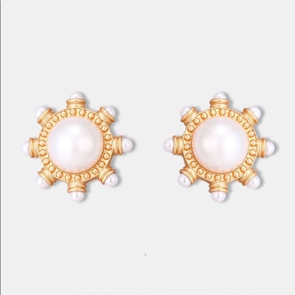 Vintage Round Pearl Clips with Studs